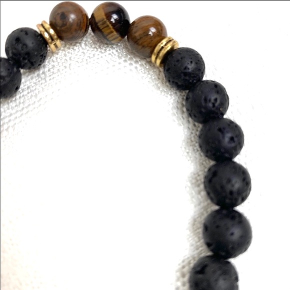 NWOT Lava stone anchor bead bracelet - Picture 5 of 5